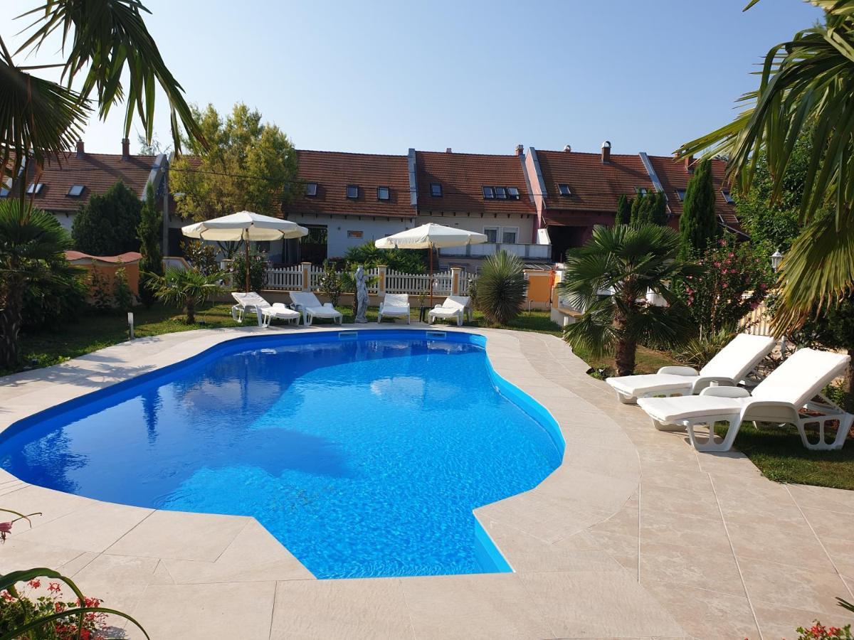 Paradise-Garden-Zamárdi Exteriör bild
