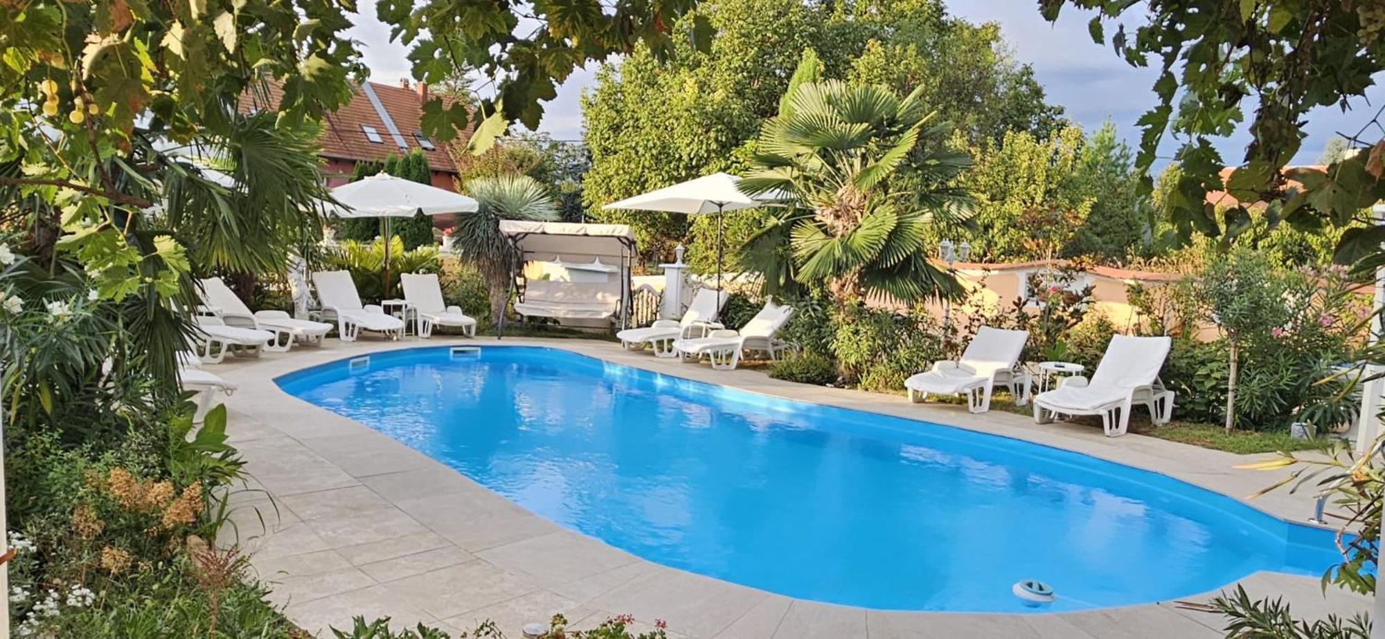 Paradise-Garden-Zamárdi Exteriör bild
